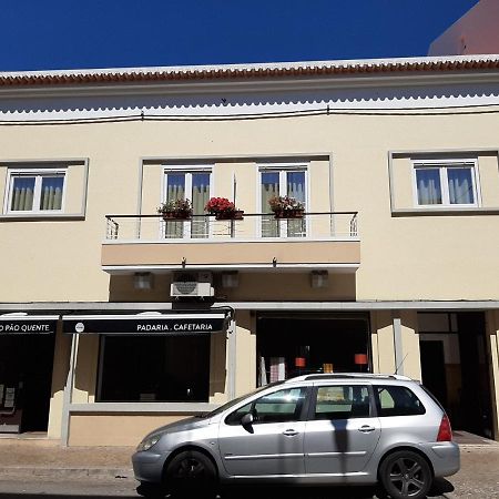 شقة Santiago do Cacém  في Alojamento Ferreira - Apartamento C المظهر الخارجي الصورة