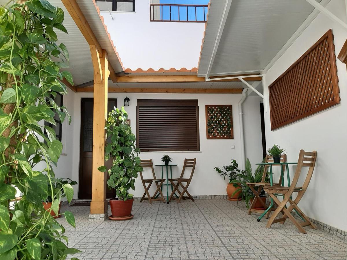 شقة Santiago do Cacém  في Alojamento Ferreira - Apartamento C المظهر الخارجي الصورة